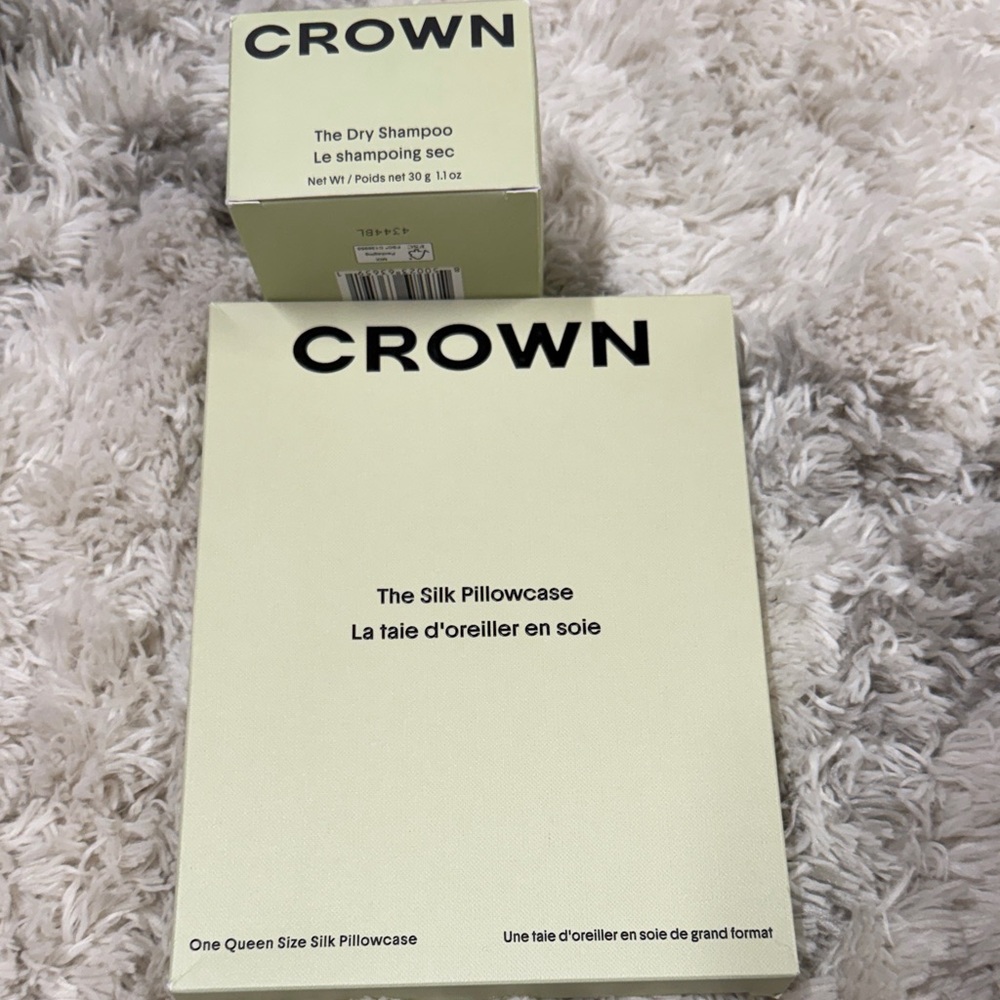 Crown Silk Pillowcase & Dry Shampoo Set